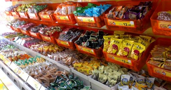 白酒概念與休閑食品龍頭股 食品銷售領(lǐng)域的雙輪驅(qū)動